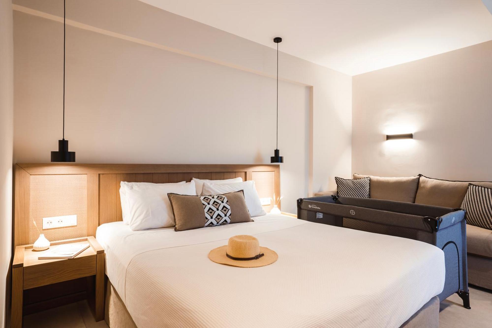 Elivia Boutique Suites Almiropótamos Quarto foto